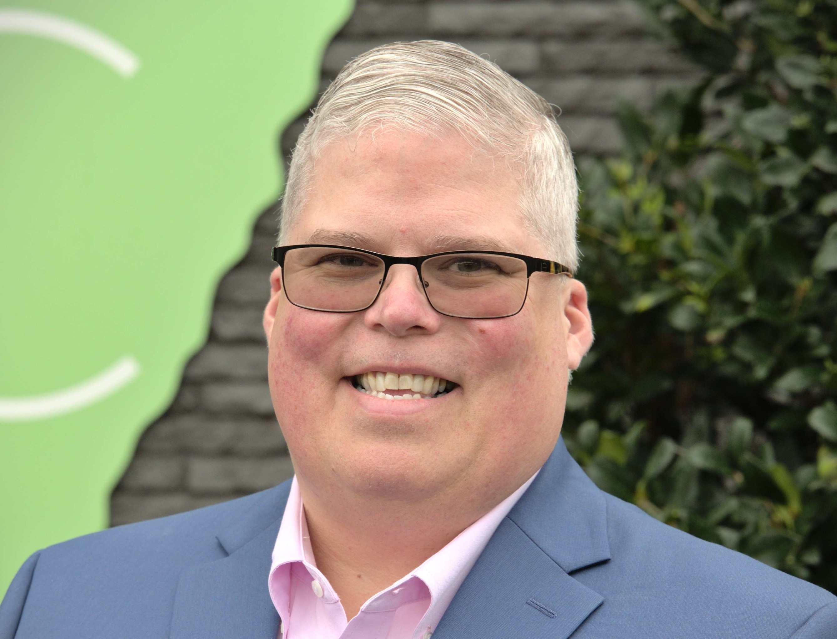 Dr. Ricky Tompkins